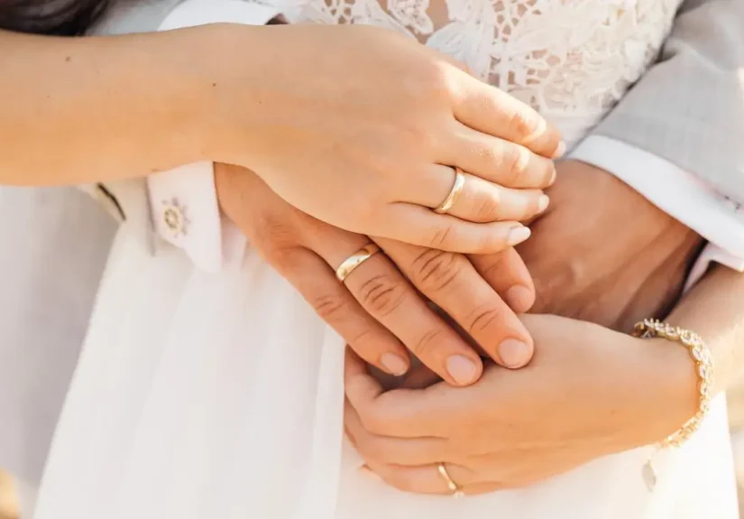 Żona i mąż z Internetu